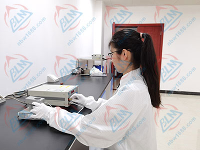 照明廠儀器校驗(yàn)2